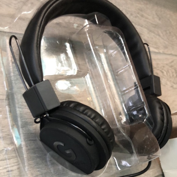 G by Guess headphones black on ear wired NWT headphones Guess - Picture 14 of 15